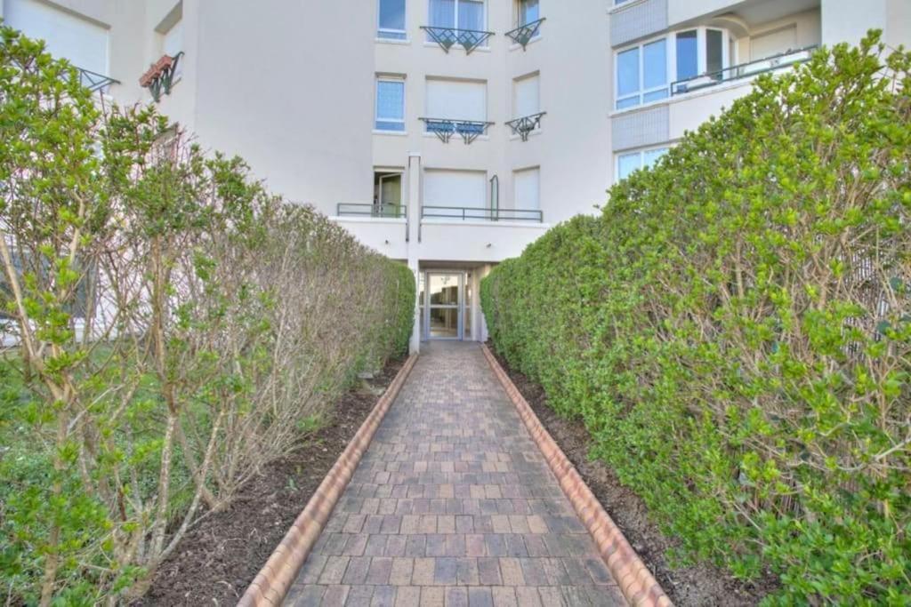 Studio Spacieux Avec Terrasse Et Parking Viry-Chatillon Luaran gambar